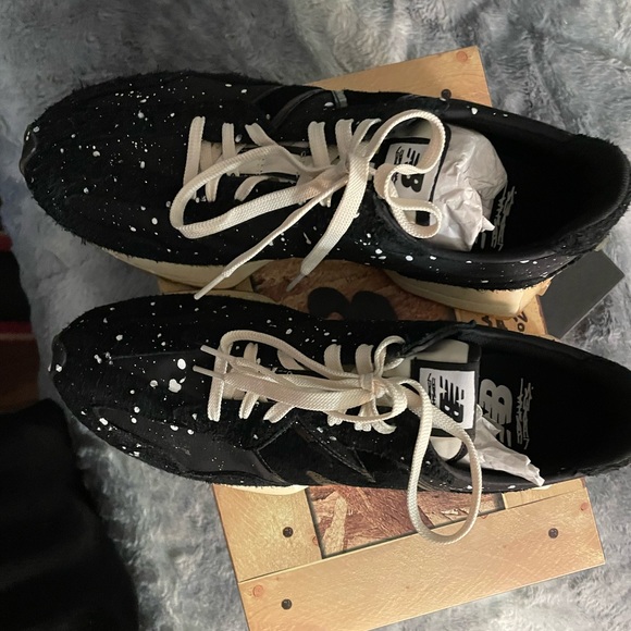 New balance - Picture 3 of 3